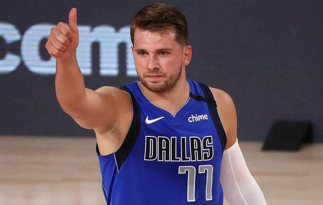 广州队崭露 广州队崭露