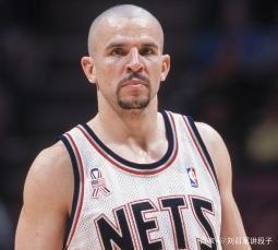 同时保持客 同时保持客